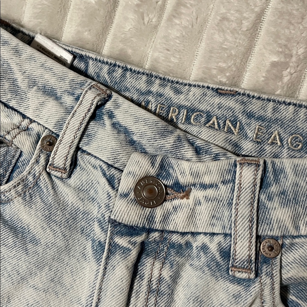 American Eagle Curvy Mom Short | Size 00 - Picture 2 of 6